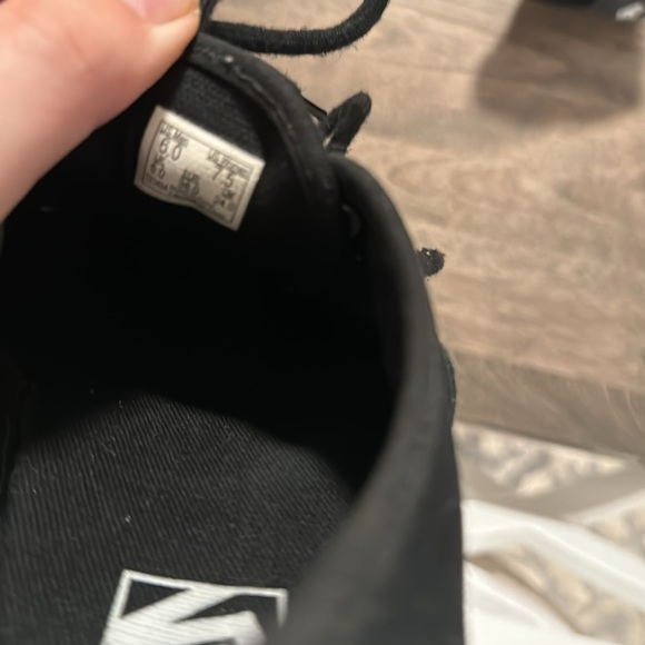 Good condition vans - Picture 9 of 11